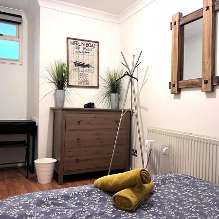 Aldgate Rooms Лондон Экстерьер фото