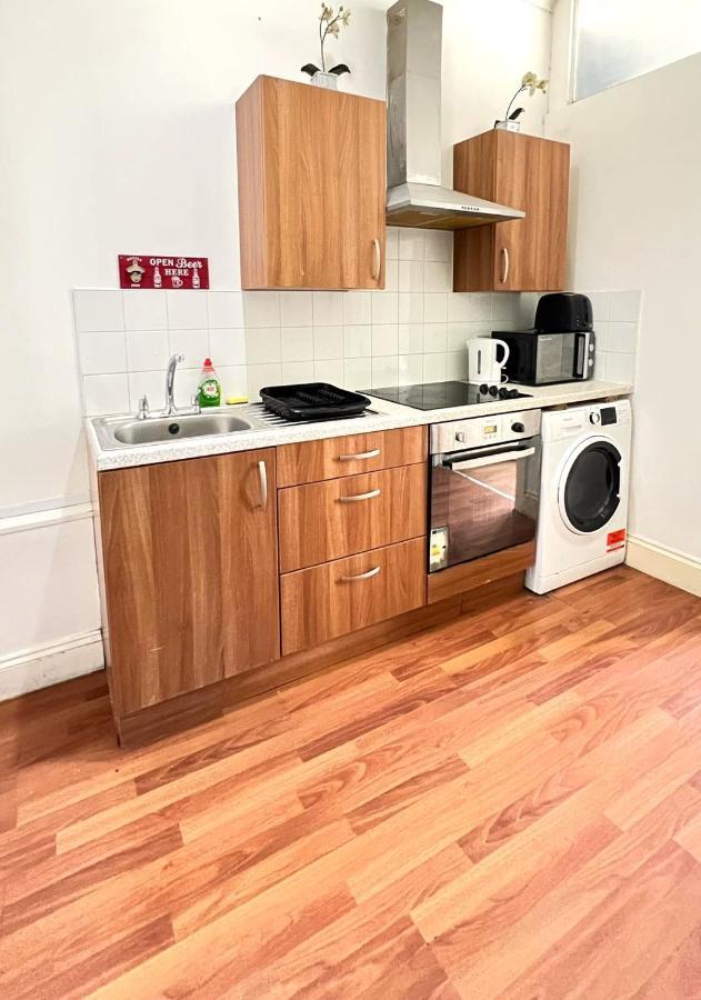 Aldgate Rooms Лондон Экстерьер фото