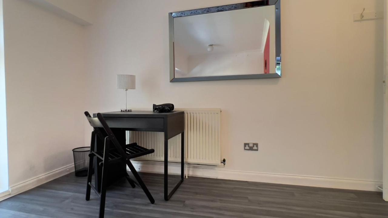 Aldgate Rooms Лондон Экстерьер фото