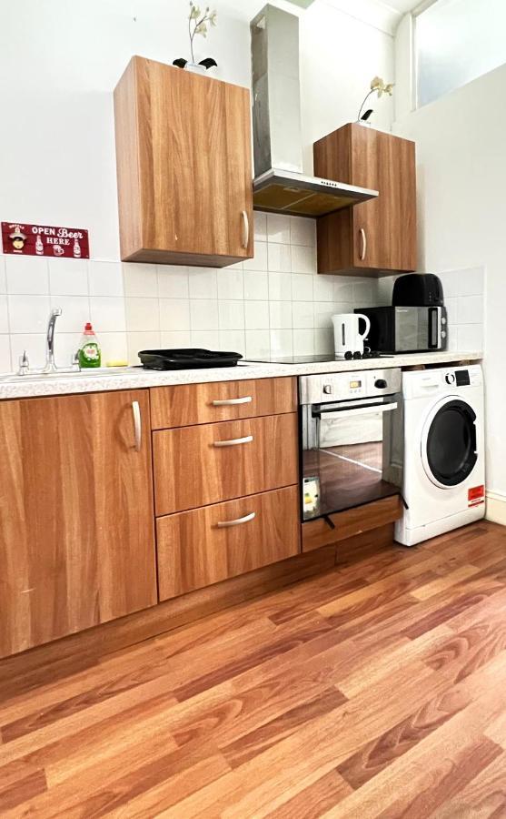 Aldgate Rooms Лондон Экстерьер фото