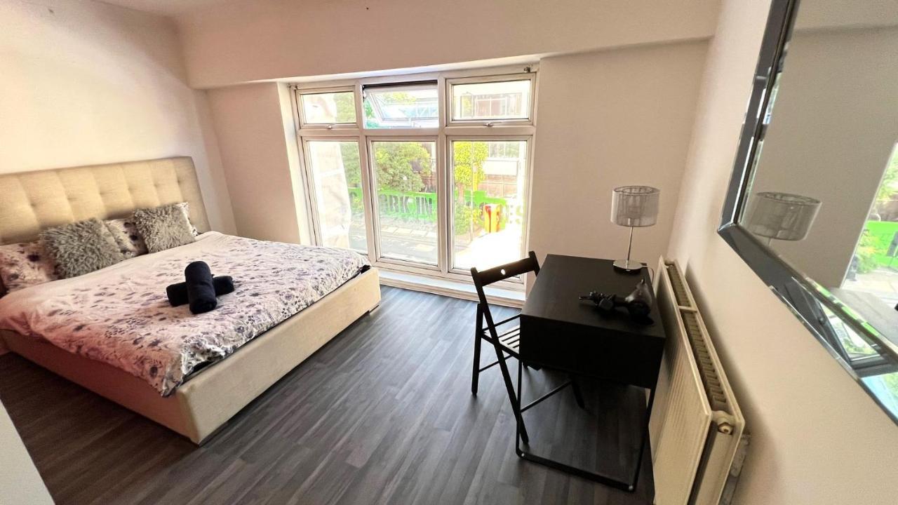 Aldgate Rooms Лондон Экстерьер фото