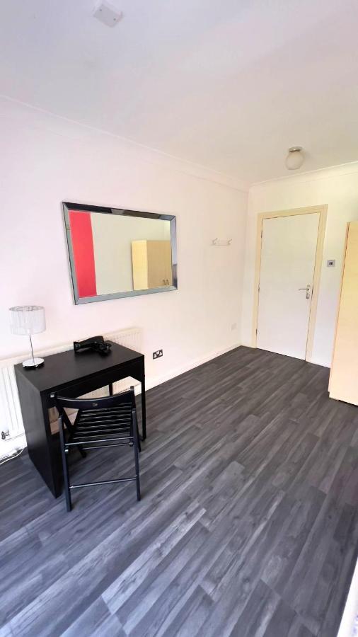 Aldgate Rooms Лондон Экстерьер фото